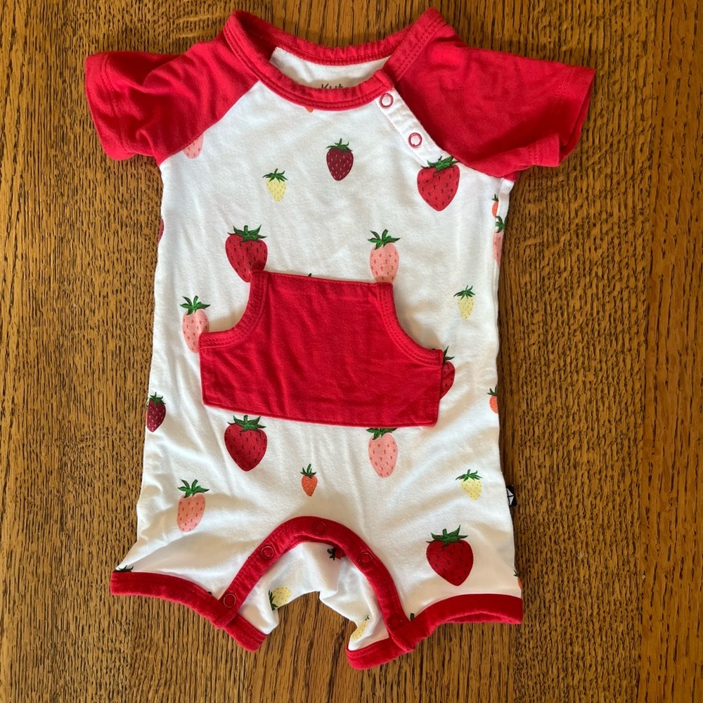 Kyte Baby Shortall and Bow